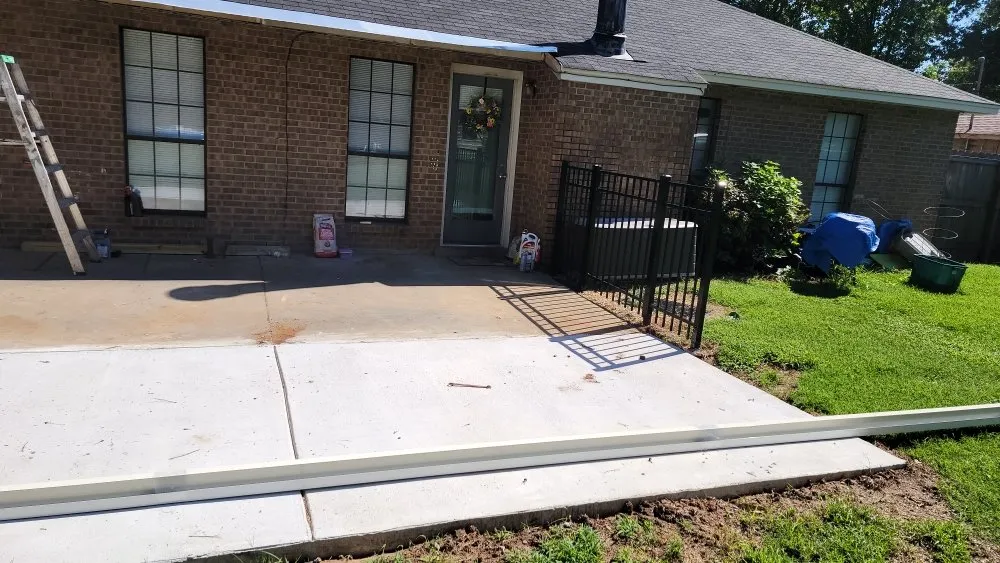 Slide of D And E Services