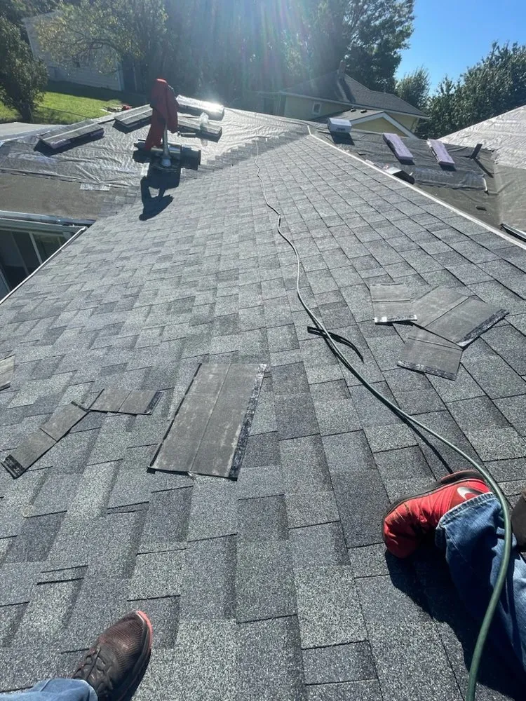 Slide of D and G Roofing