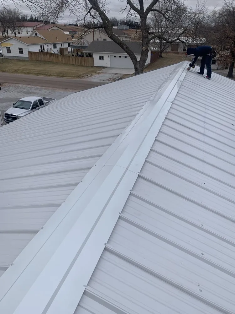 Slide of D and G Roofing