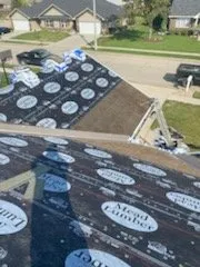 Slide of D and R Roofing