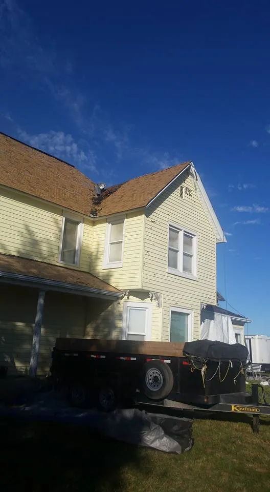 Slide of D and R Roofing