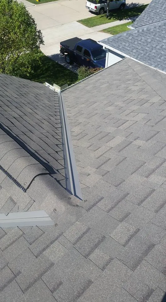 Slide of D and R Roofing