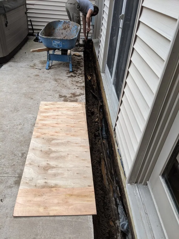 Licensed roof repair experts serving Jamesville, NY - D H Ferrarone Company
