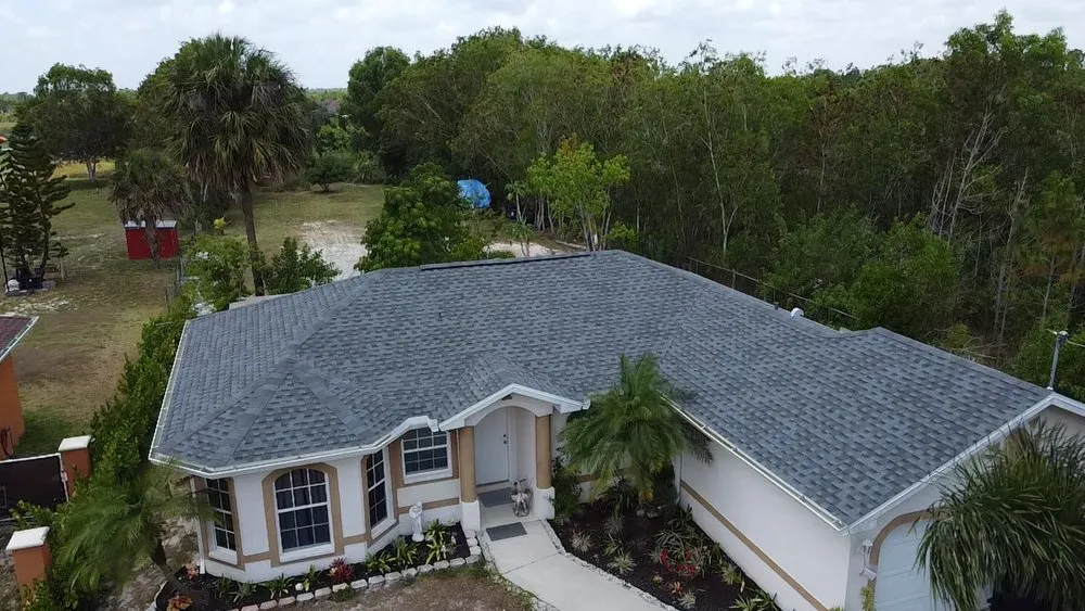 Slide of D’ Roofing Group