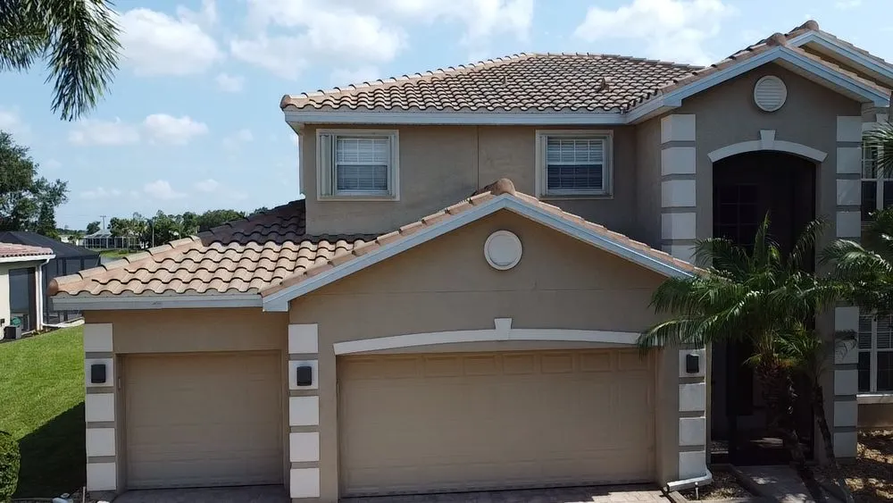 Slide of D’ Roofing Group