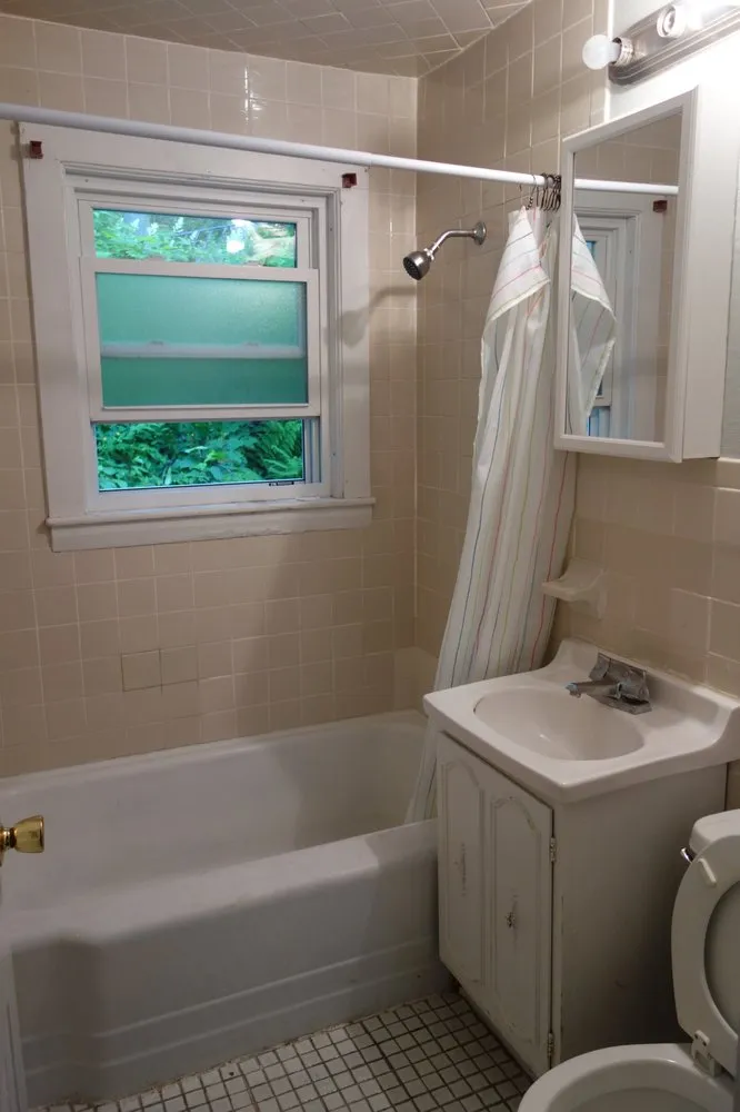 Slide of D S Brody & Associates