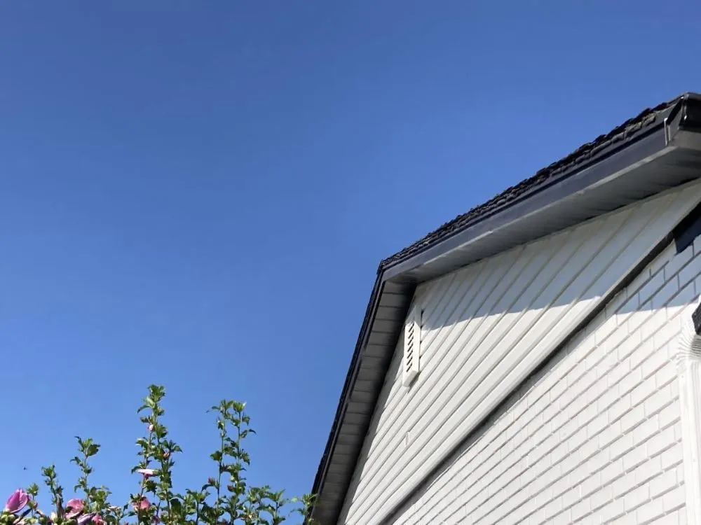 Slide of D2 Roofing & Exteriors