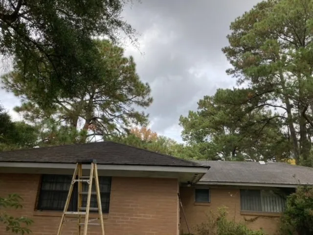 Slide of D&A Gutter Cleaning and Roof Blowing Services