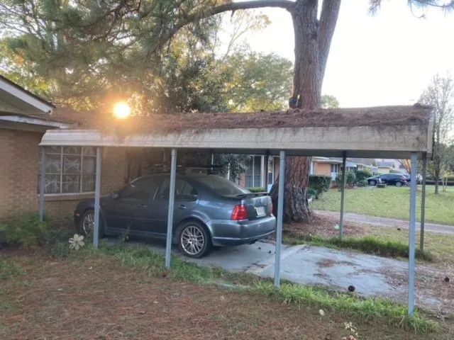 Slide of D&A Gutter Cleaning and Roof Blowing Services