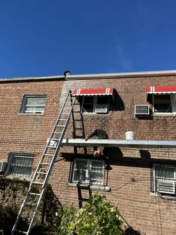 Professional roof leak repair for fast service across El Bronx, NY - D&A Pro General Construccion Corp