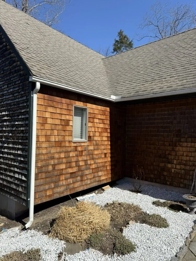 Licensed roof repair for homes in El Bronx, NY by D&A Pro General Construccion Corp
