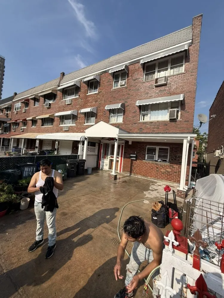 Expert flat roof repair experts serving El Bronx, NY - D&A Pro General Construccion Corp