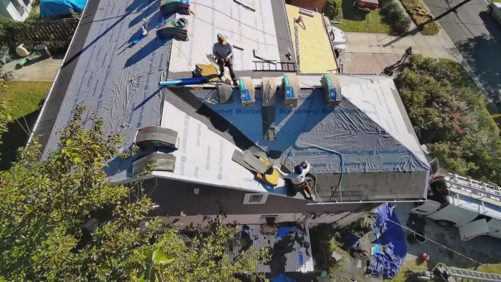 Licensed shingle roofing service experts serving Brinklow, MD - Da' Roofers
