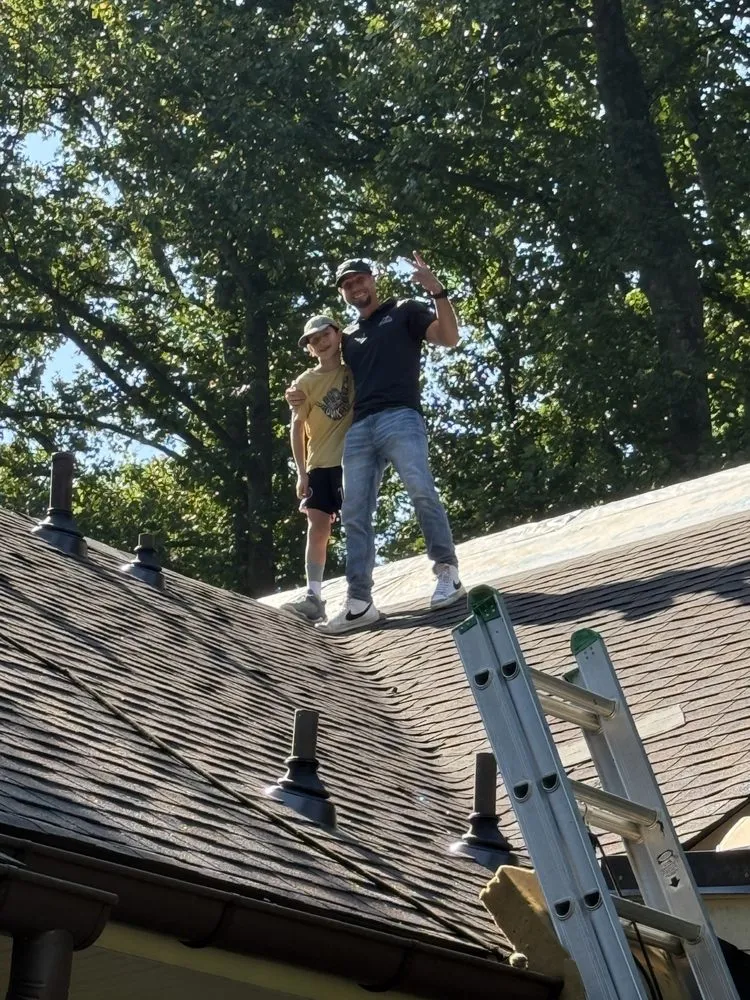 Licensed roof replacement in Brinklow, MD by Da' Roofers