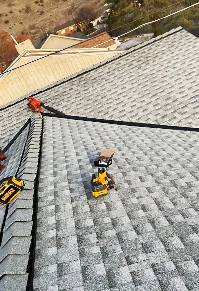 Top-rated residential roofing service experts serving St. George, UT - DaBella