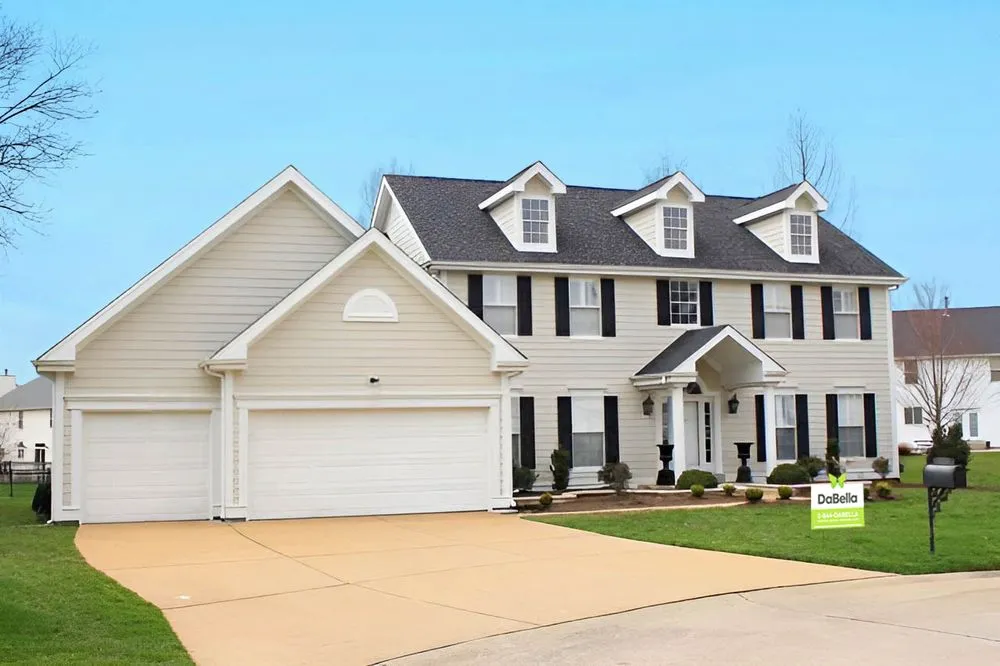 Expert roof installation experts serving St. George, UT - DaBella