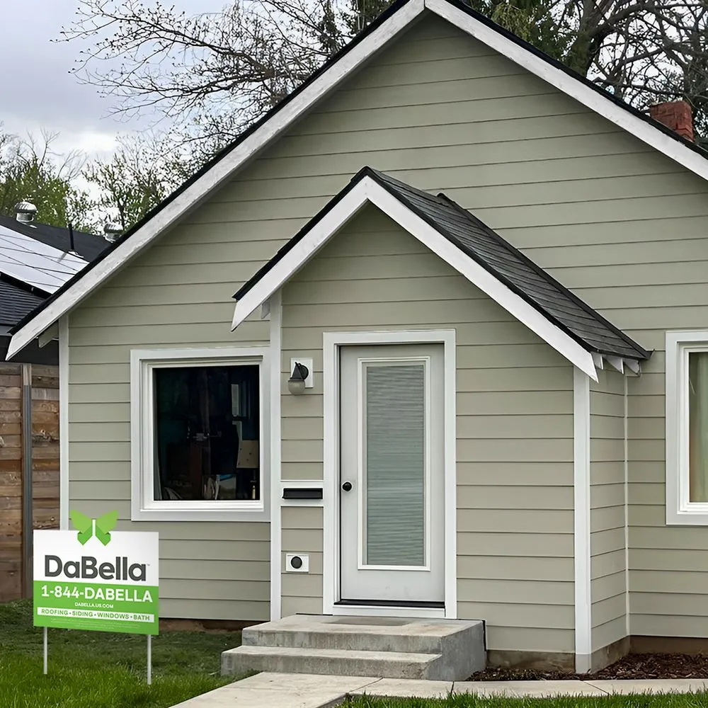 Local residential roofing service experts serving St. George, UT - DaBella