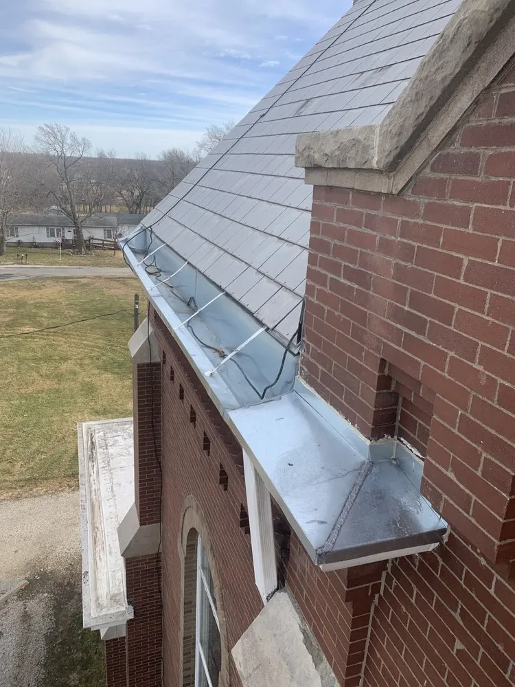 Slide of DACA Roofing