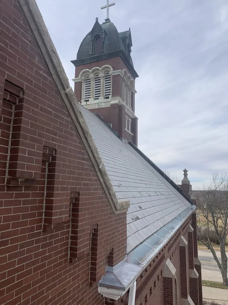 Slide of DACA Roofing