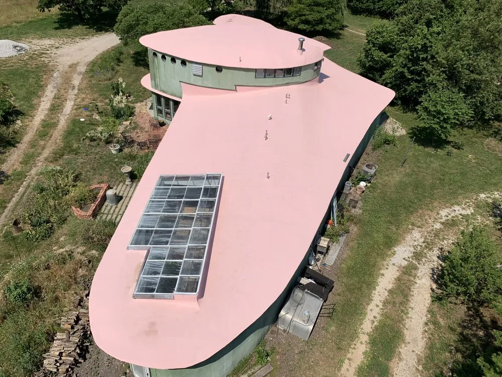 Slide of DACA Roofing