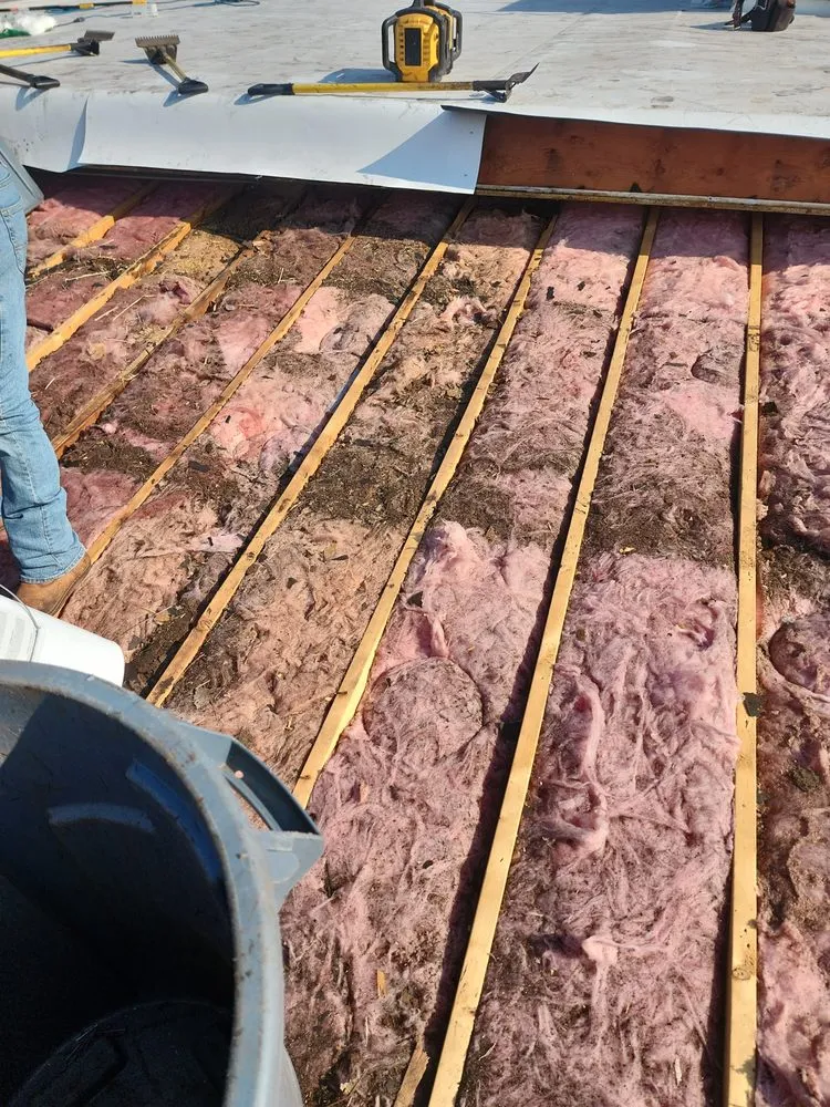 Slide of Dad&Son Roofing Company