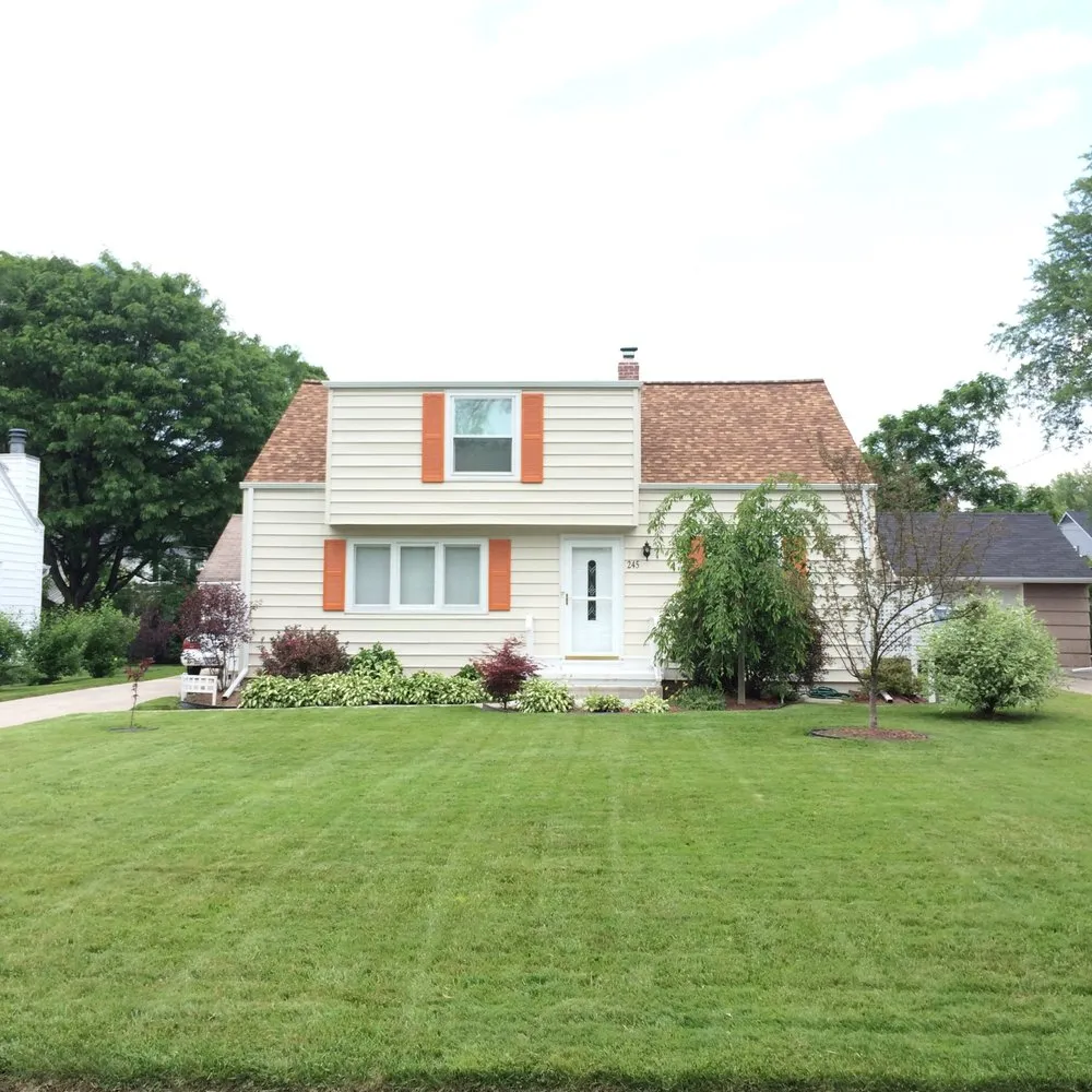 Slide of Dalex Roofing