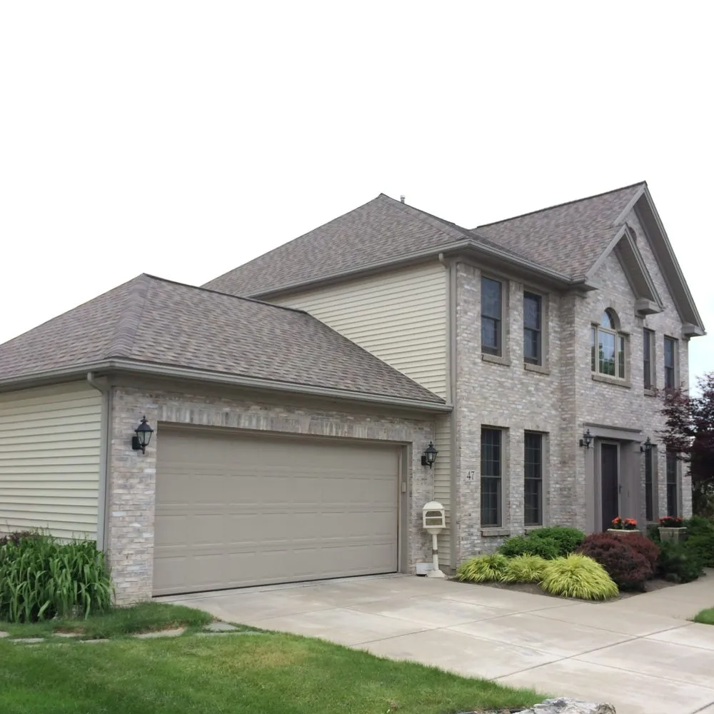 Slide of Dalex Roofing