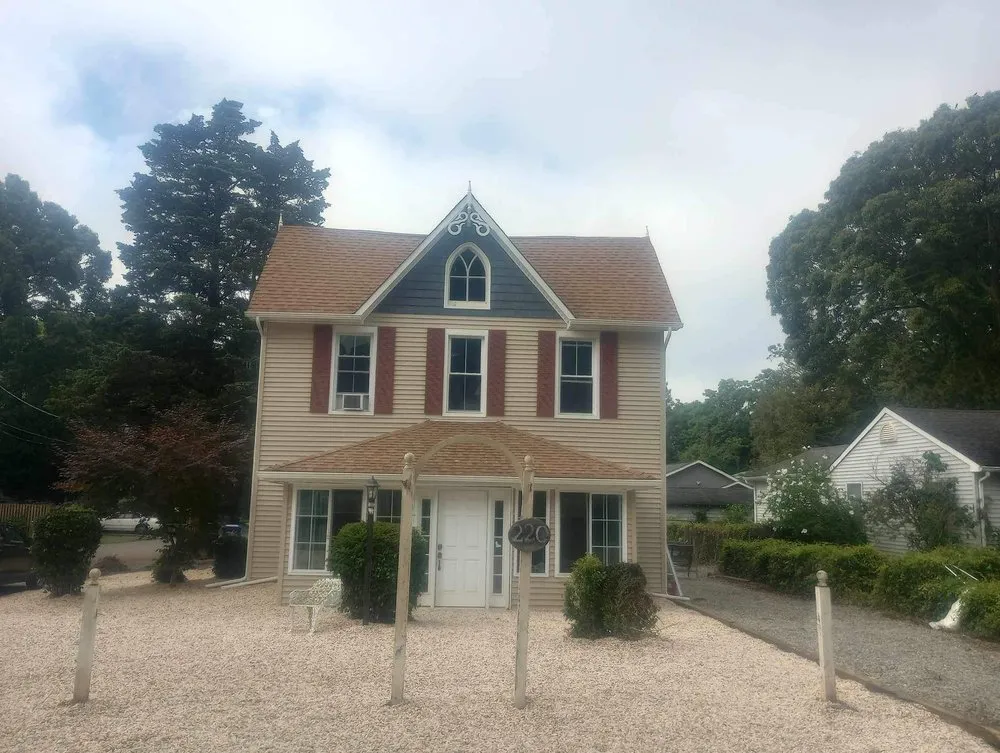Professional roof leak repair experts serving Whiting, NJ - Daley Estates