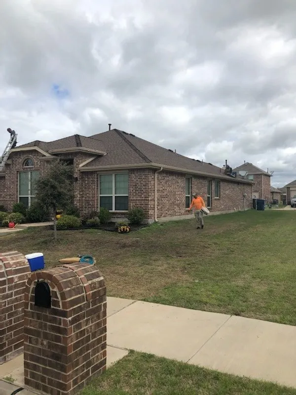 Slide of Dallas Contractors