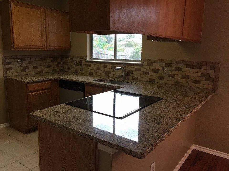 Slide of Dallas Countertops