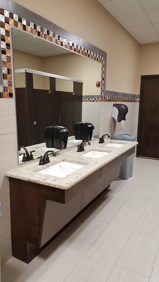 Slide of Dallas Countertops