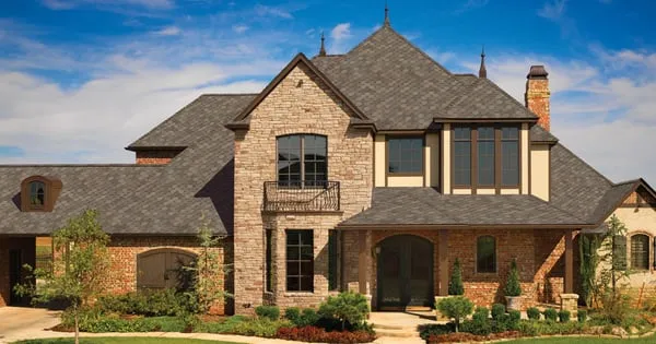 Dallas Custom Roofing Logo