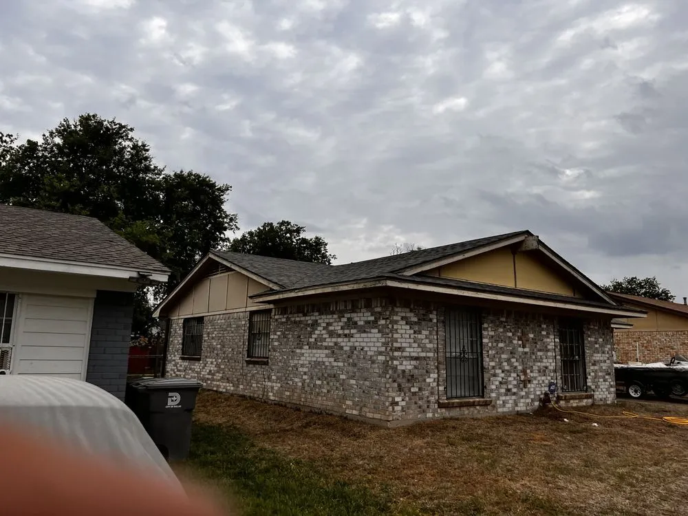 Slide of Dallas Star Construction