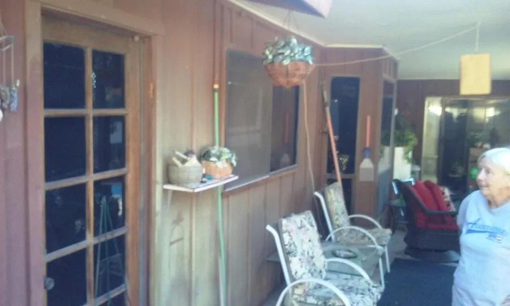 Slide of Dan Keen Services