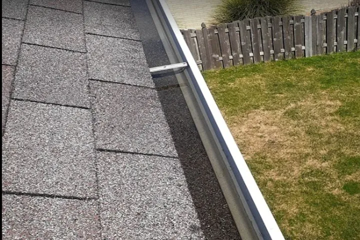 Slide of Dan The Gutter Man & Roof Repair