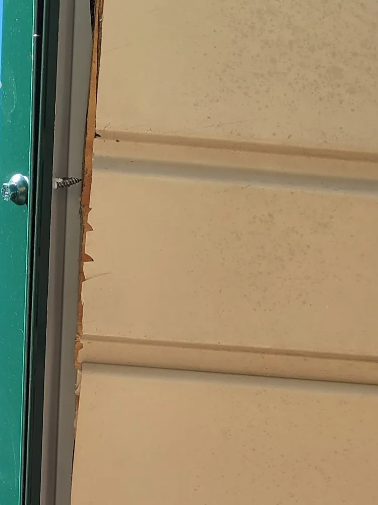 Slide of Daniel Hood Roofing