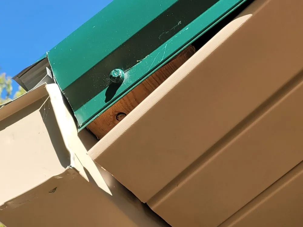 Slide of Daniel Hood Roofing