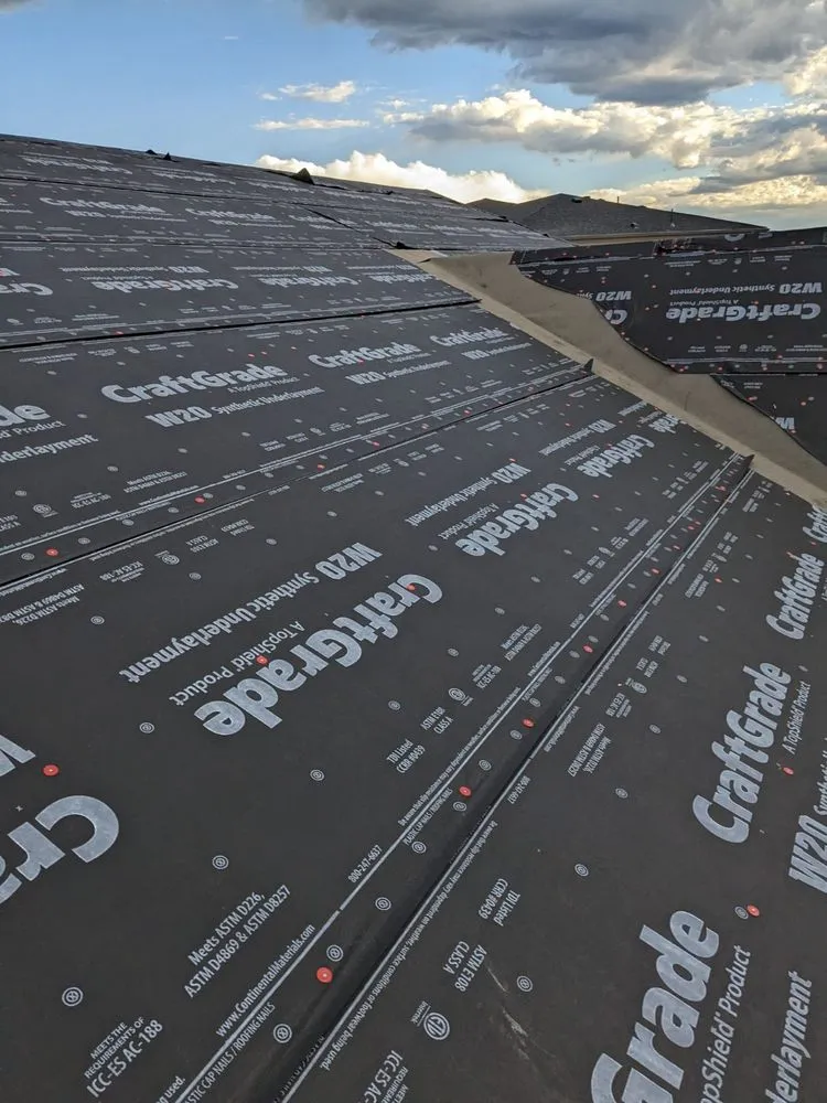 Slide of Daniel Rivera Roofing