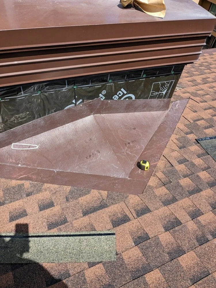 Slide of Daniel Rivera Roofing