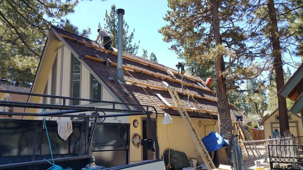 Slide of Daniel Roofing & Construction