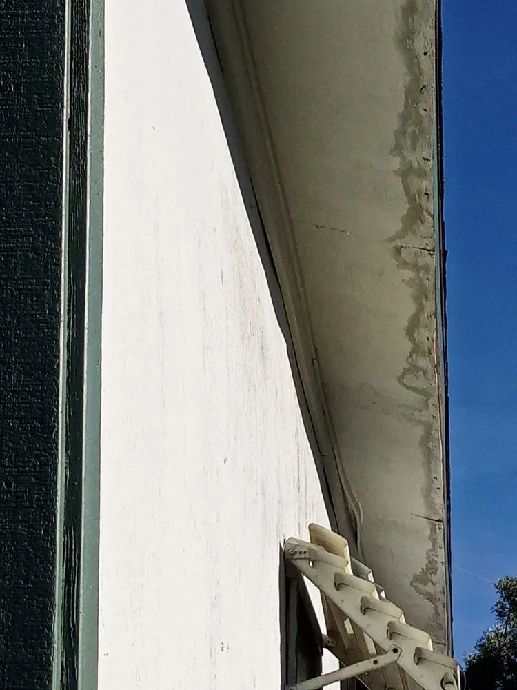 Slide of Daniel Roofing & Construction