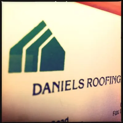 Daniels Roofing Logo
