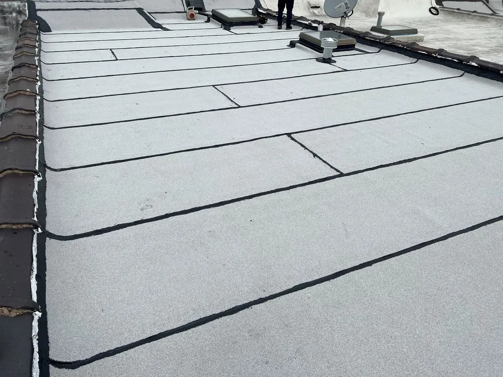 Top-rated roof leak repair for fast service in Glendale, NY by Daniel's Roofing