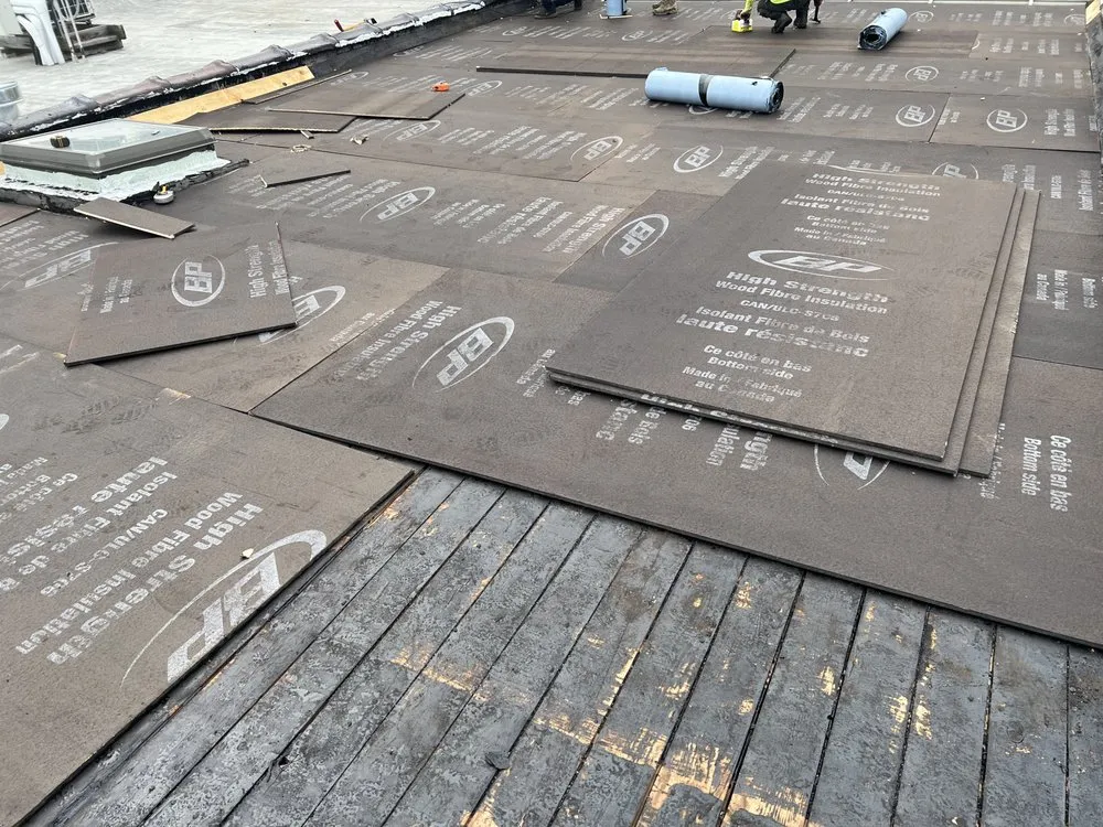 Emergency roof repair for fast service in Glendale, NY by Daniel's Roofing