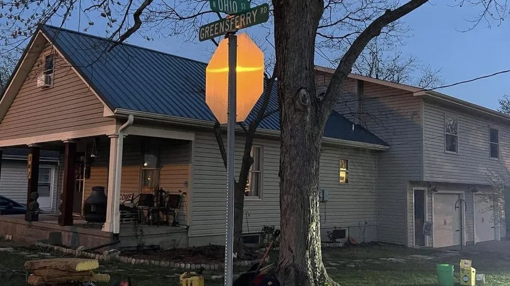 Slide of Daniel's Roofing