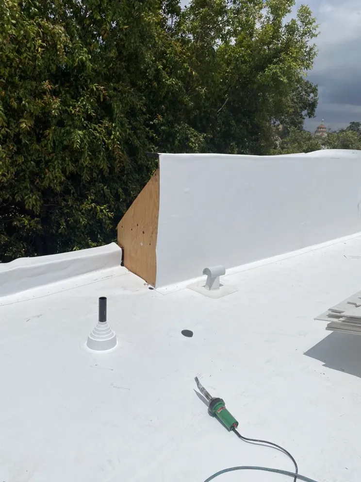 Slide of Daniel’S Roofing