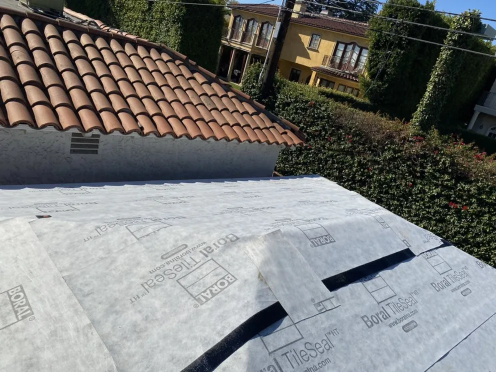 Slide of Daniel’S Roofing