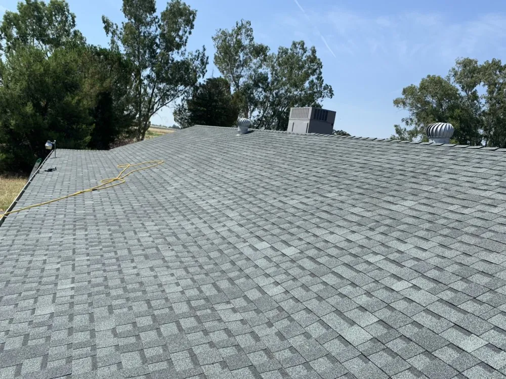 Slide of Daniel’s Roofing