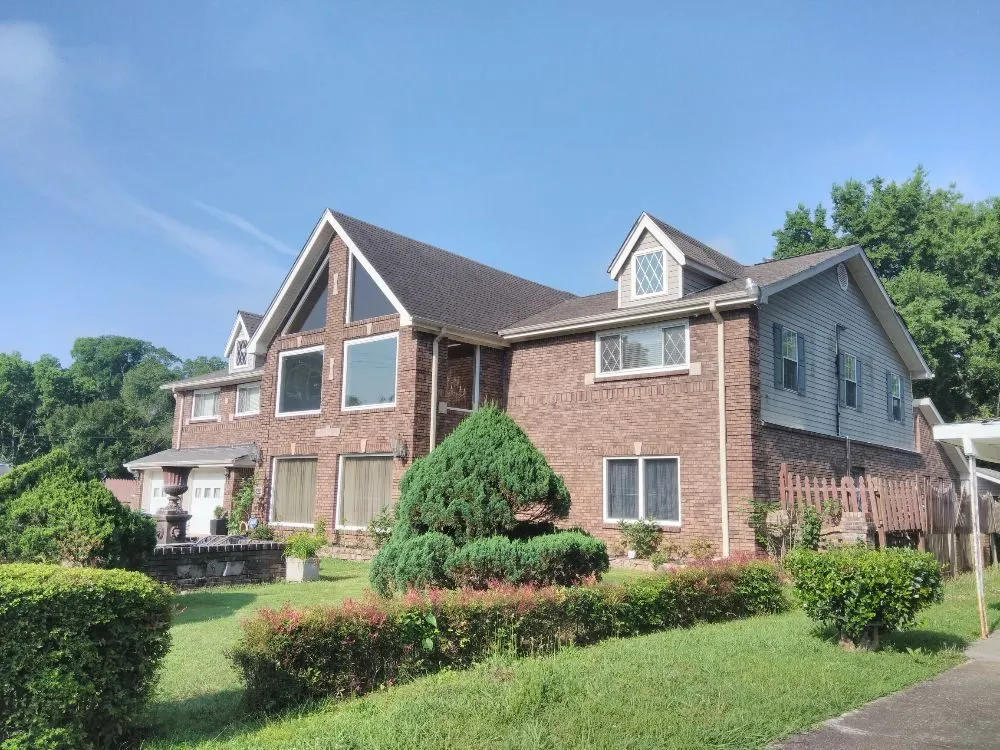 Slide of DanielsRoofing Company