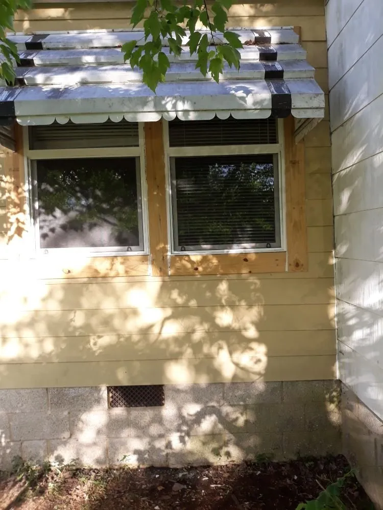Local roof leak repair in Julian, NC by Danii Construction